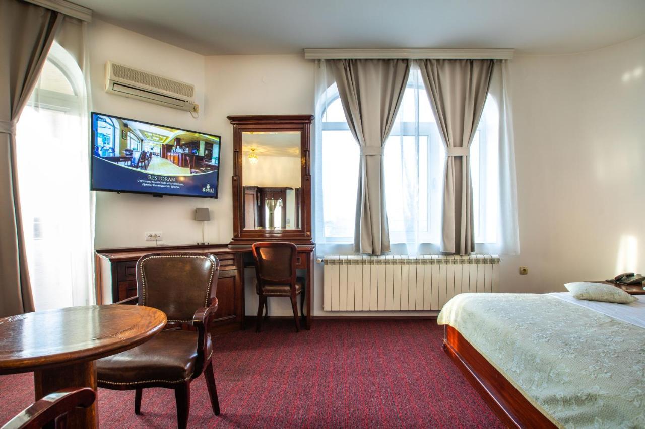 Garni Hotel Royal Crown Σουμπότικα Εξωτερικό φωτογραφία